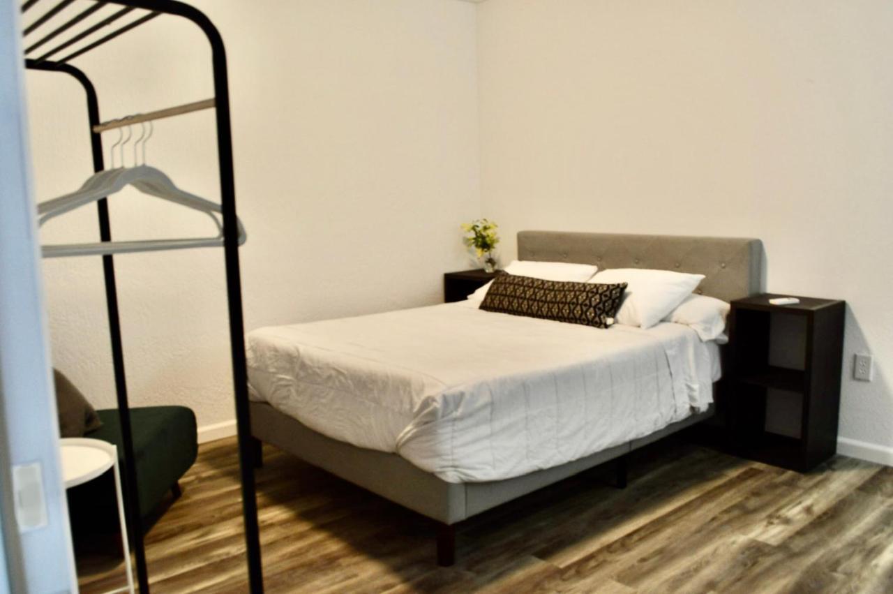 Weeki Wachee Guest Suite Spring Hill Buitenkant foto
