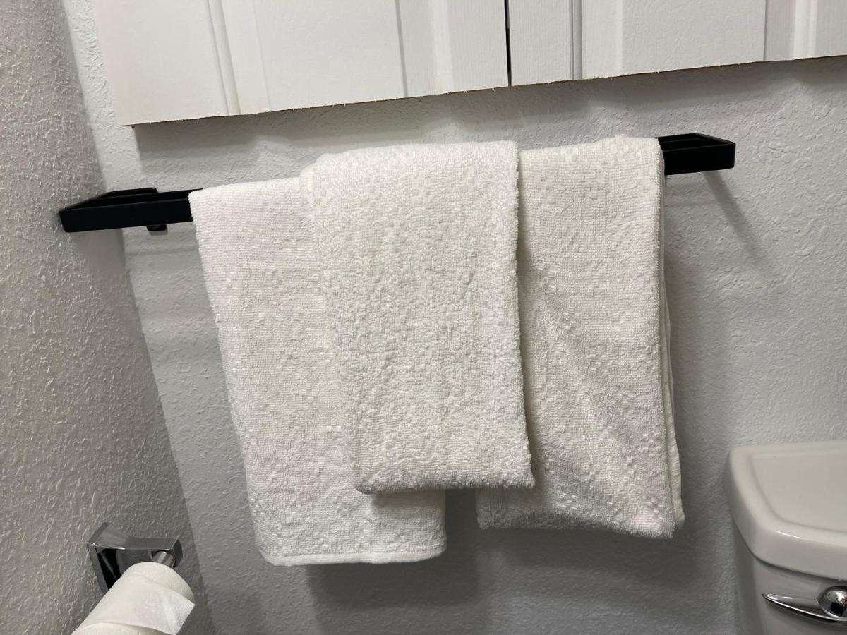 Weeki Wachee Guest Suite Spring Hill Buitenkant foto