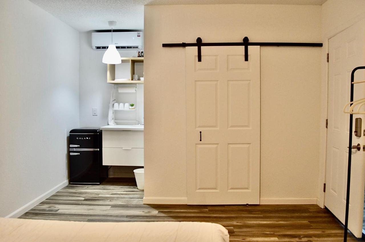 Weeki Wachee Guest Suite Spring Hill Buitenkant foto