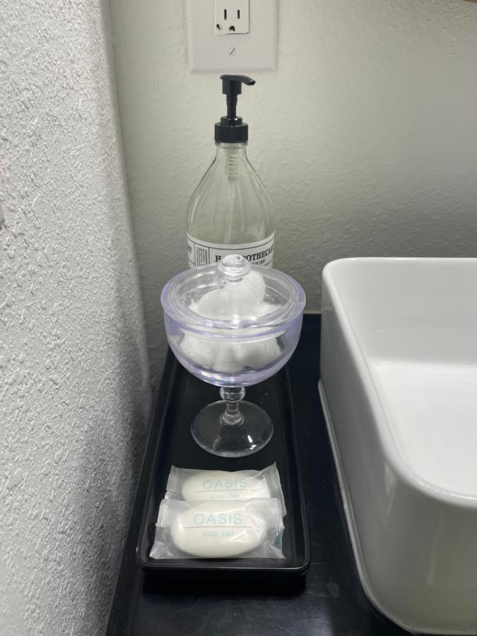 Weeki Wachee Guest Suite Spring Hill Buitenkant foto