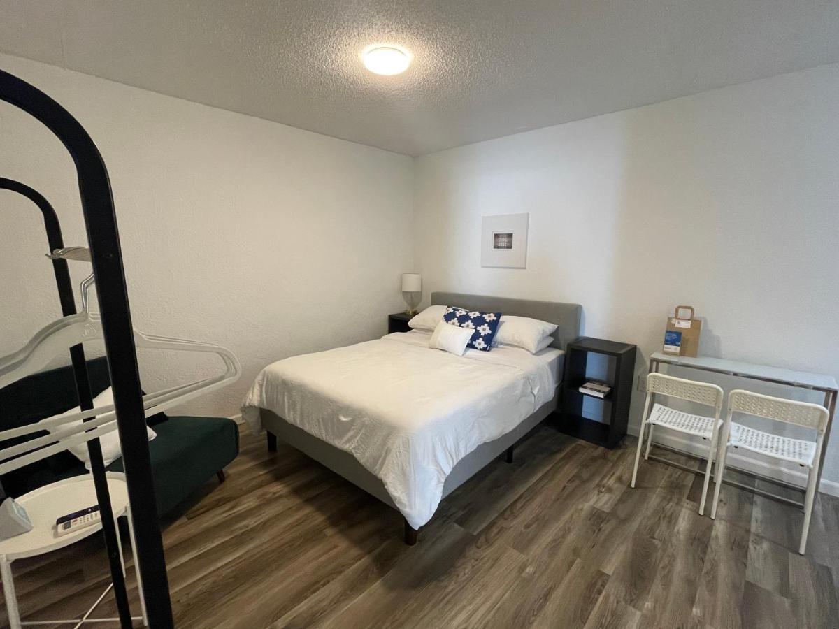 Weeki Wachee Guest Suite Spring Hill Buitenkant foto